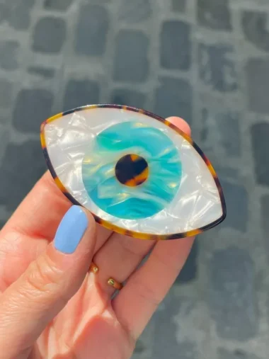 Blue eye hair claw - Image 2
