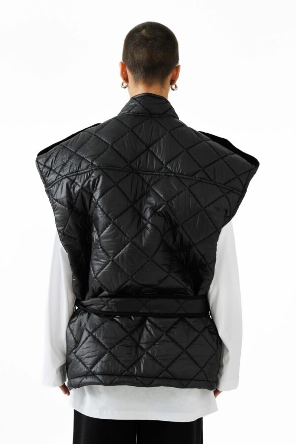 Sleeveless capitone jacket - Image 3