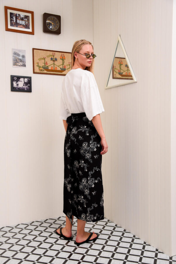 mi luv yuh wrap skirt (black) - Image 2
